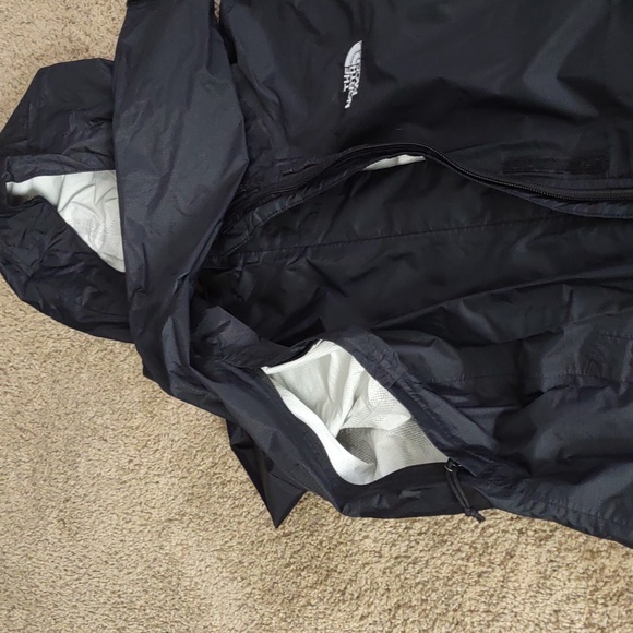 North Face Dryvent Jacket, Black, Small, New Without Tags MSRP$150 - Picture 8 of 11